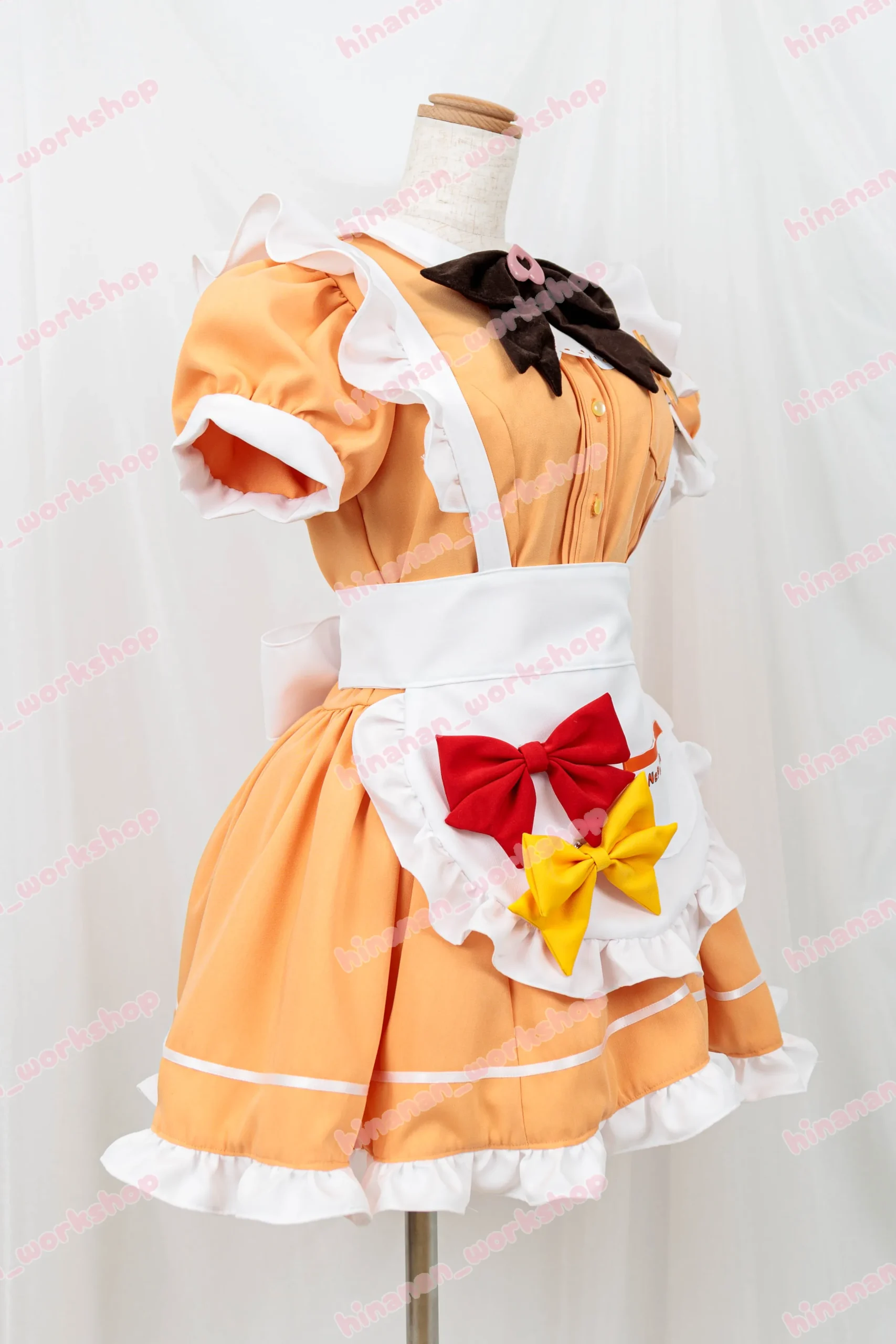 メイド衣装横画像