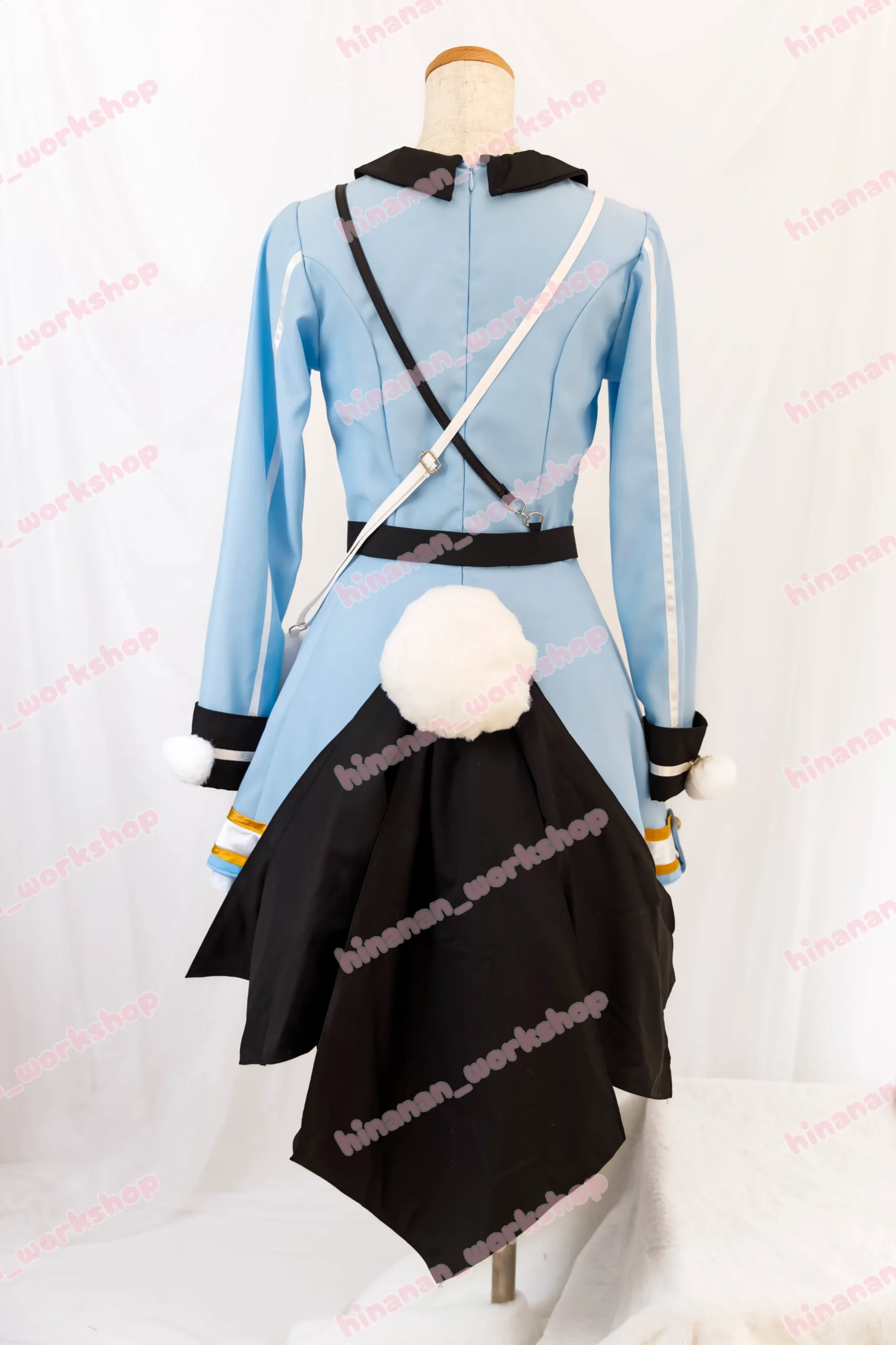 軍服風アイドル衣装後ろ画像